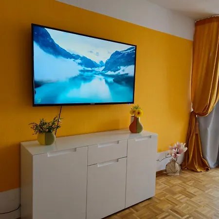 Felde Slp 3- Zimmer Ferienwohnung In Essen- Steele *