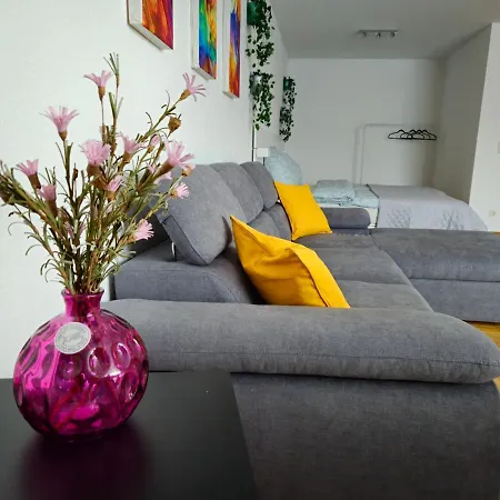 Felde Slp 3- Zimmer Ferienwohnung In Essen- Steele *