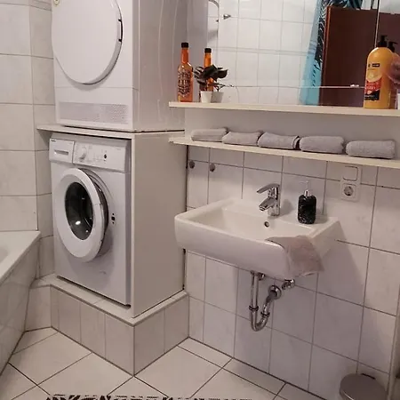 Felde Slp 3- Zimmer Ferienwohnung In Essen- Steele * Essen